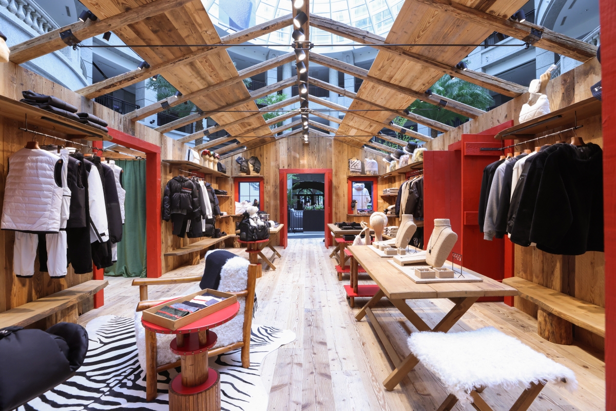 Prada Chalet 期間限定店