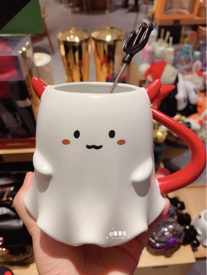 小惡魔馬克杯近照