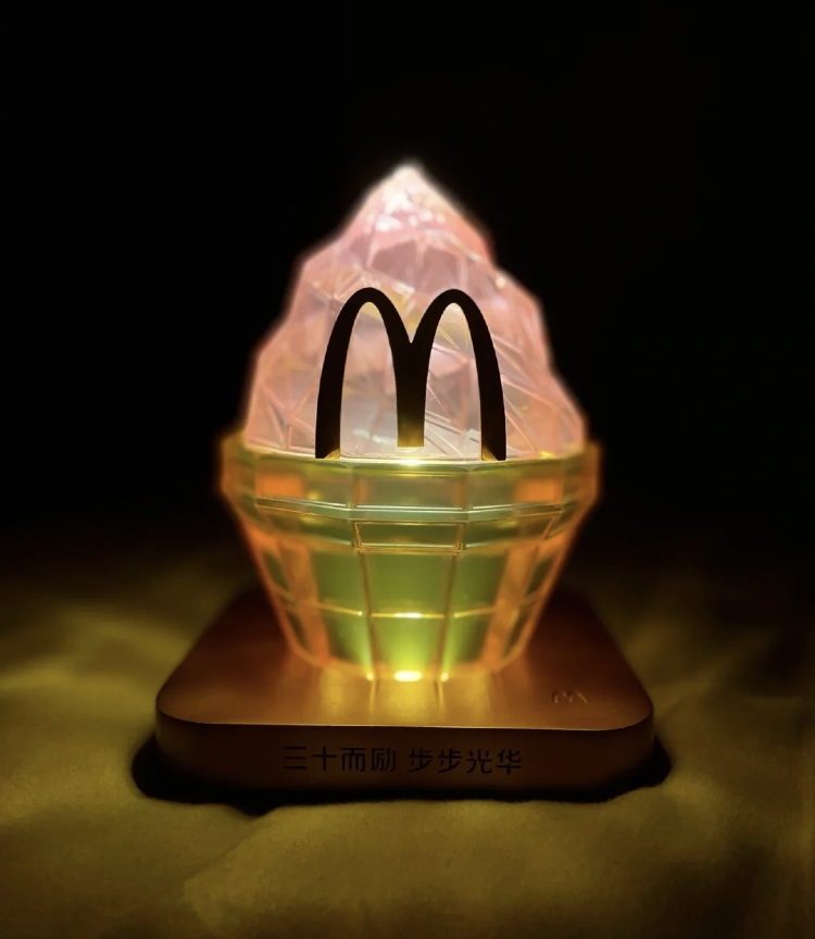 麥當勞蛋捲冰淇淋夜燈