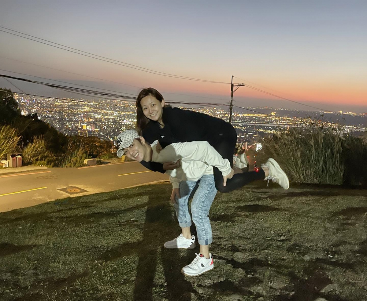 網友大讚「那對夫妻」甜蜜恩愛