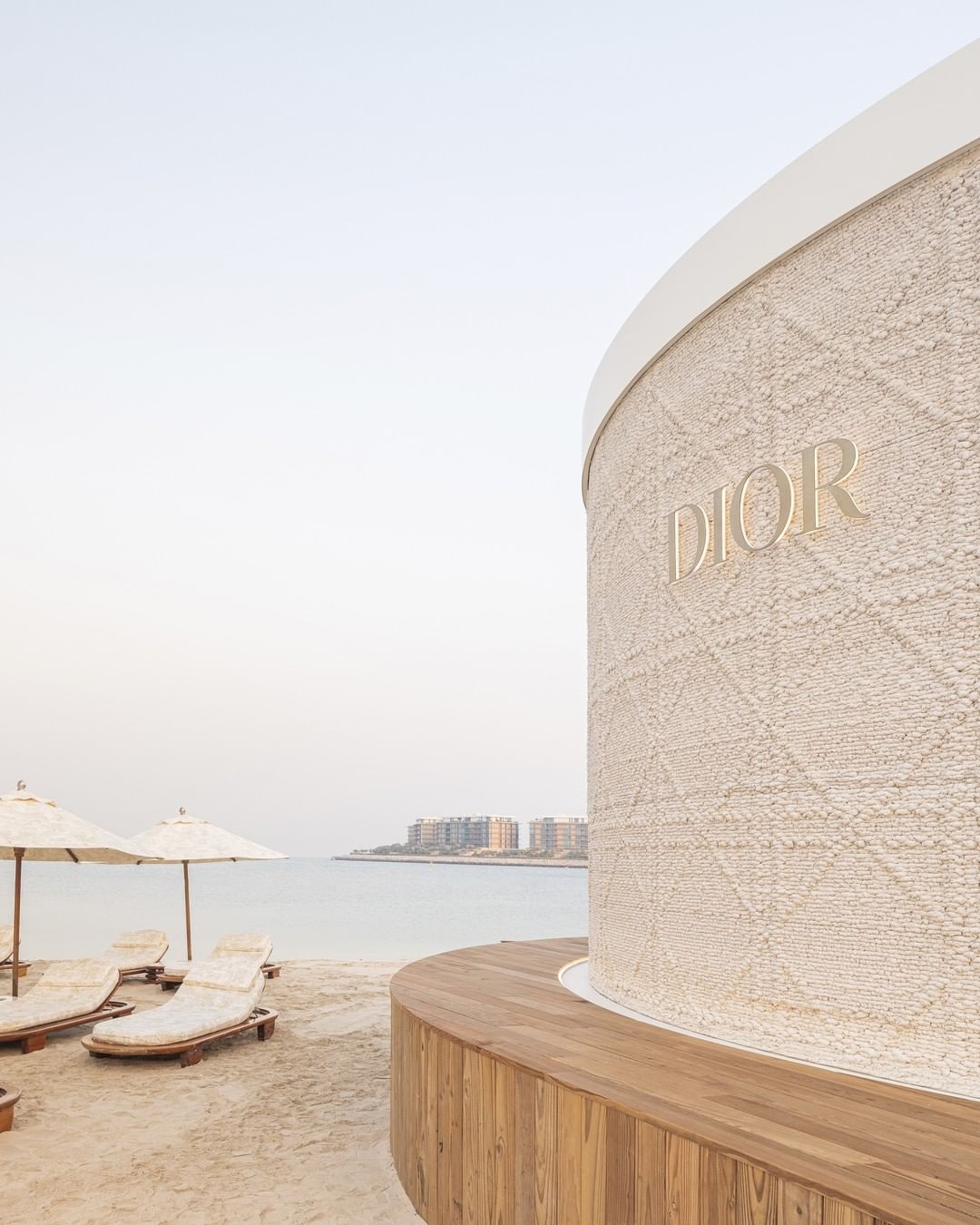 Dior迪奧杜拜概念店列印打造