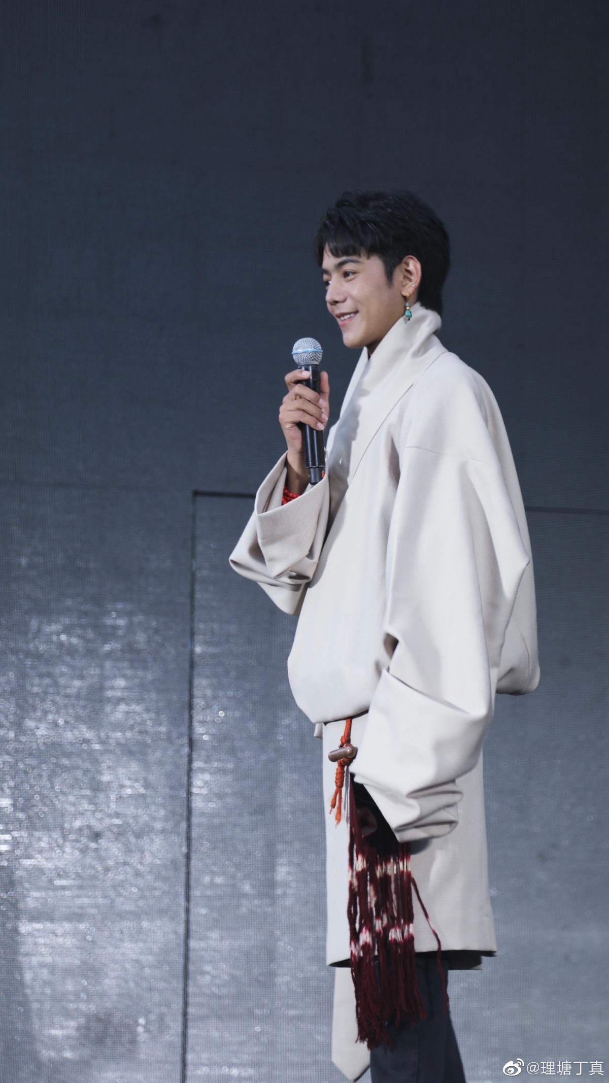 丁真擔任家鄉的形象大使