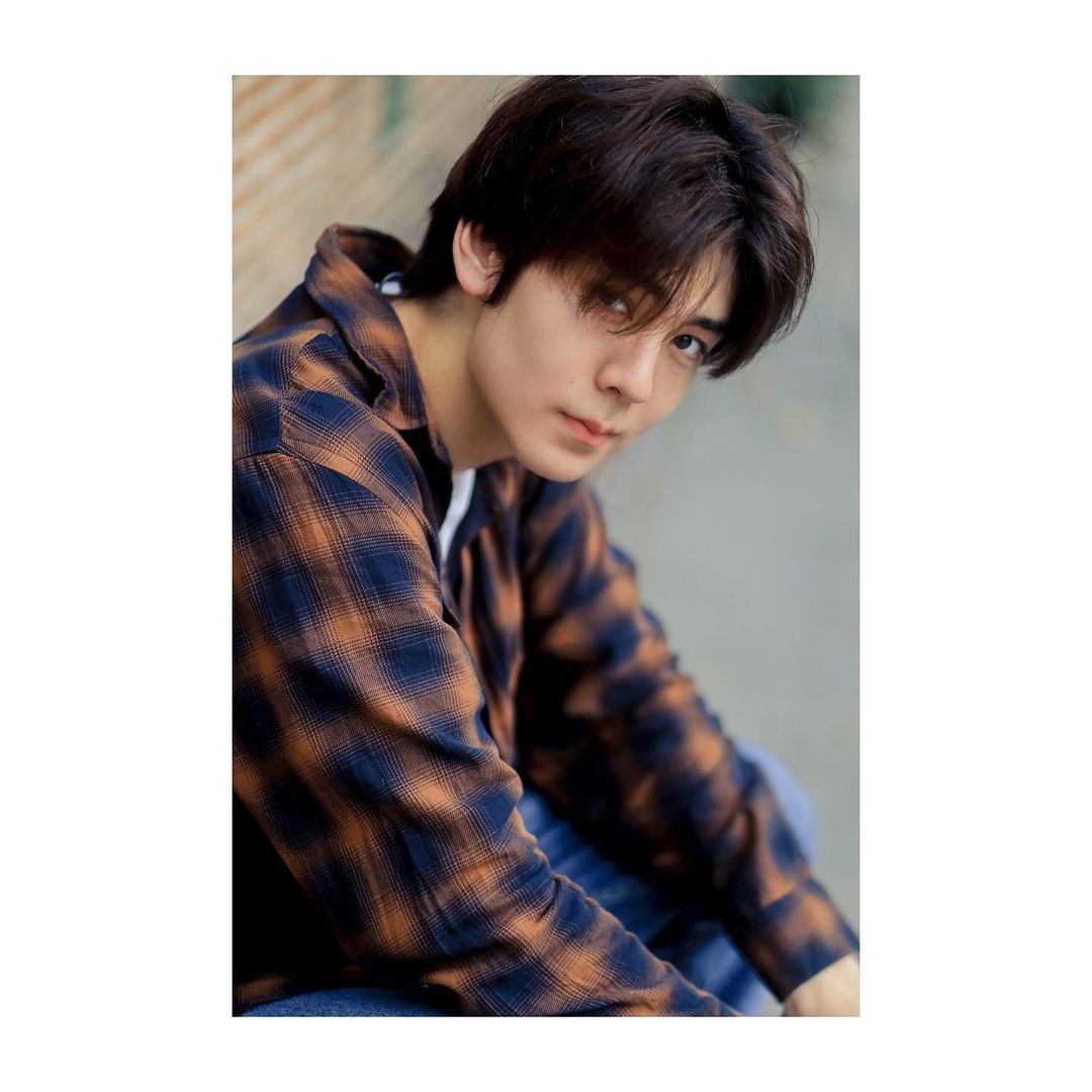 《真愛初現》中飾演桌球運動員