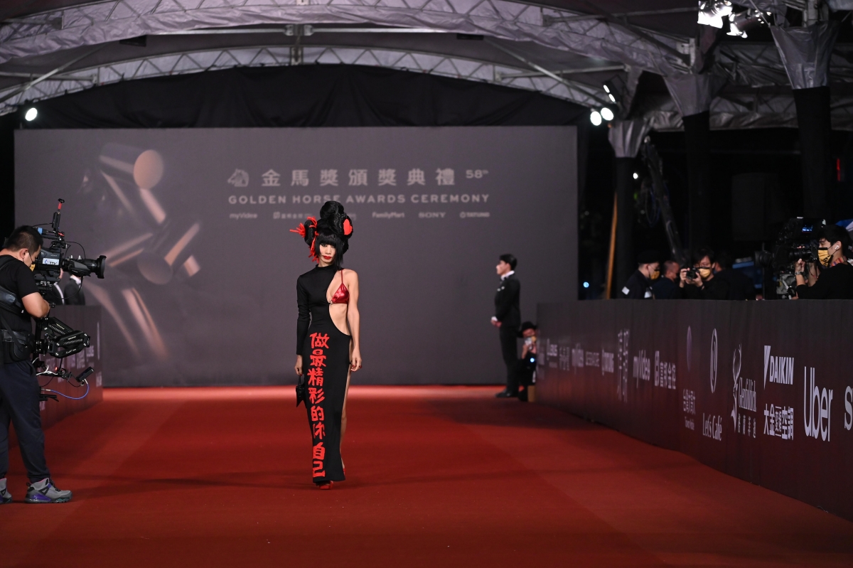 頒獎嘉賓:白靈