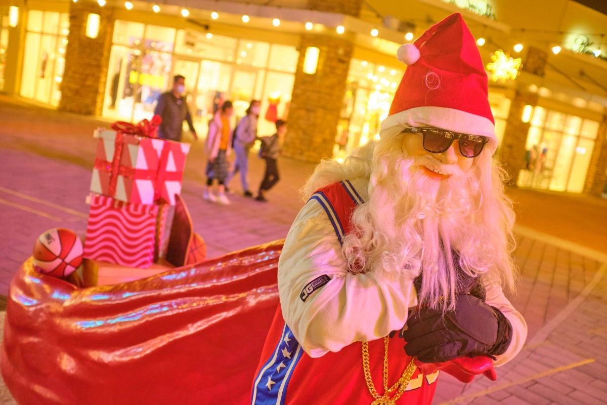 華泰名品城聖誕老人