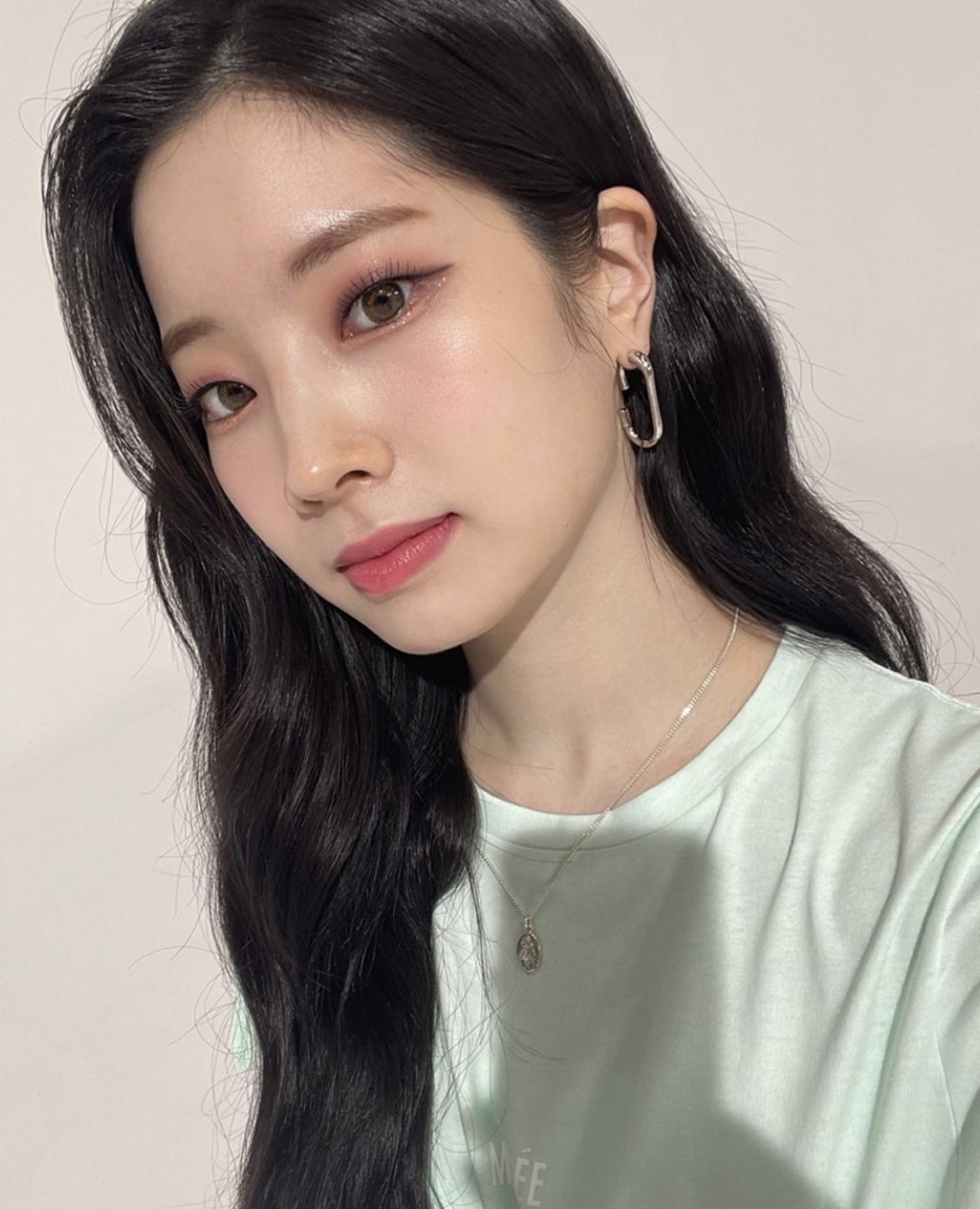 Twice多賢是單眼皮「深邃大眼妝」代表!