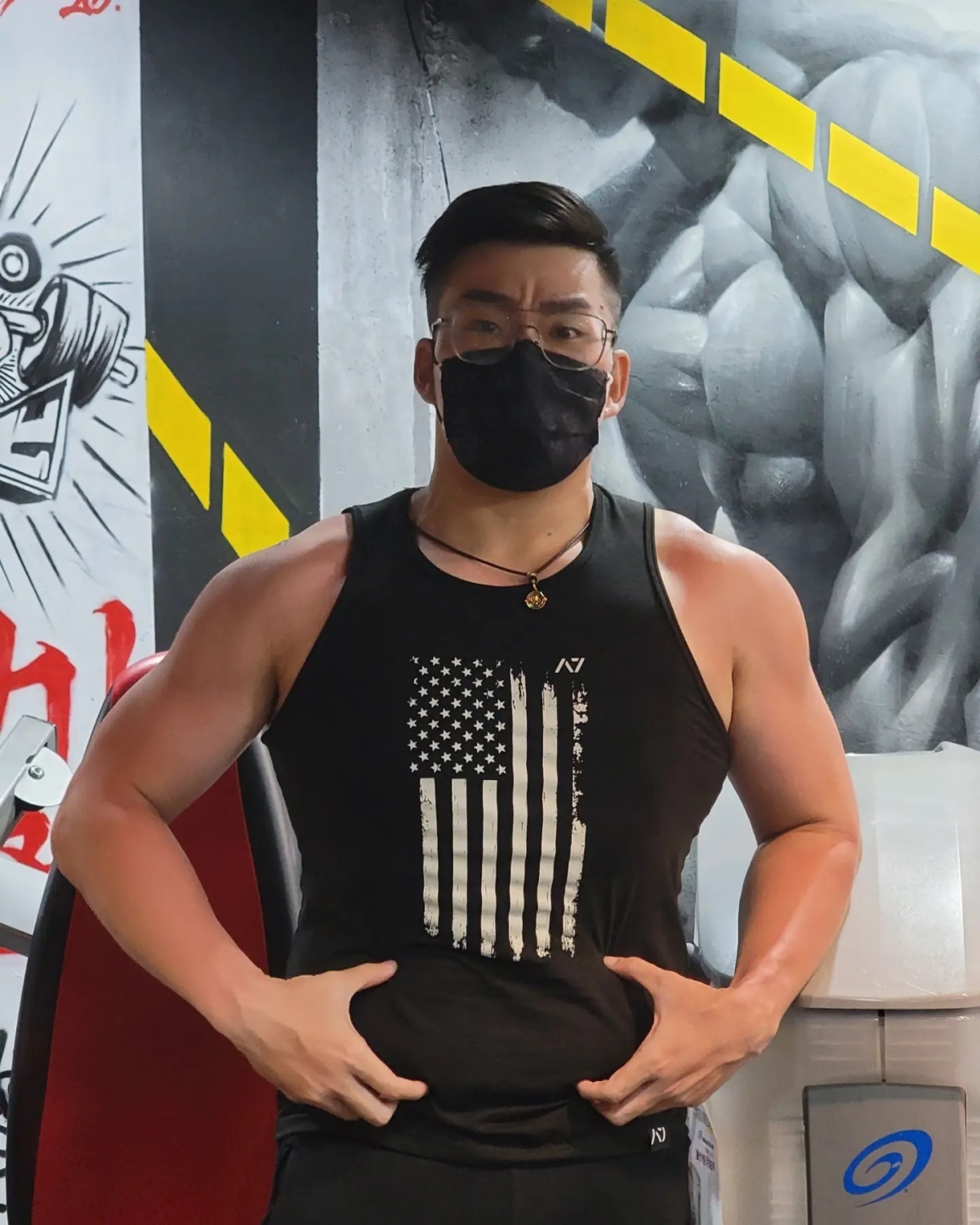 九妹如今已經成為健身愛好者