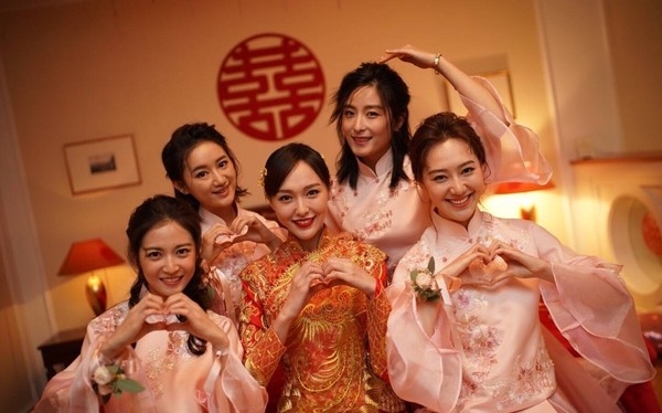 唐嫣結婚時,曾邀請呂一擔任她的伴娘。