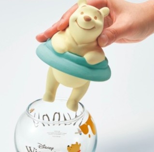 小熊維尼款圓頂型加濕器，下方採用蜂蜜罐