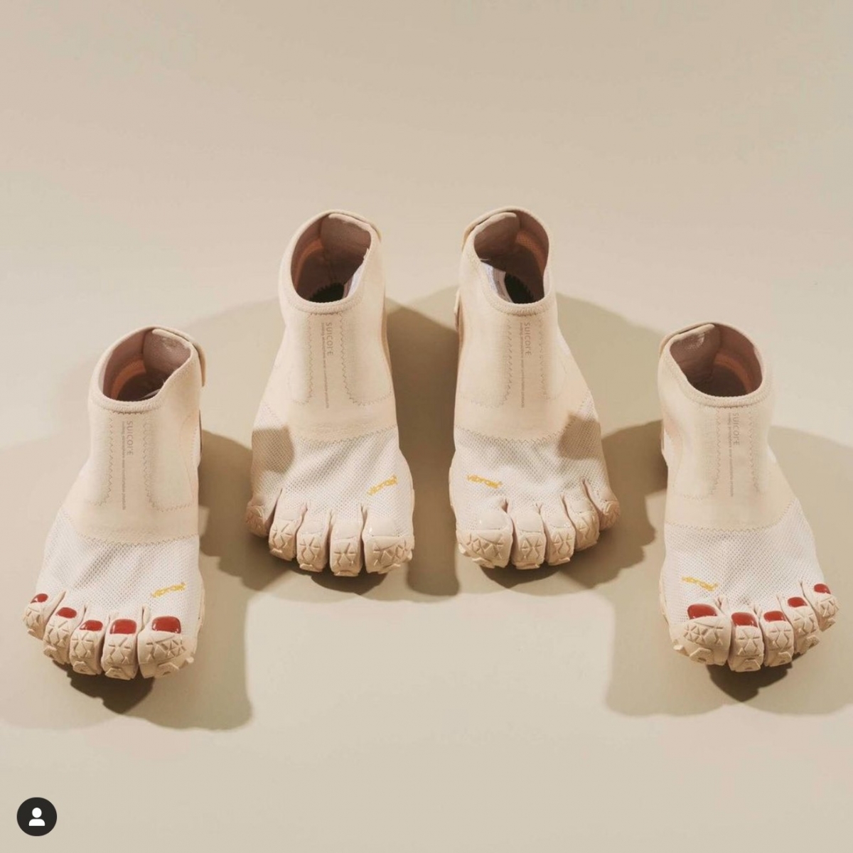 日本新興設計師品牌「Midorikawa」推出最新話題商品。