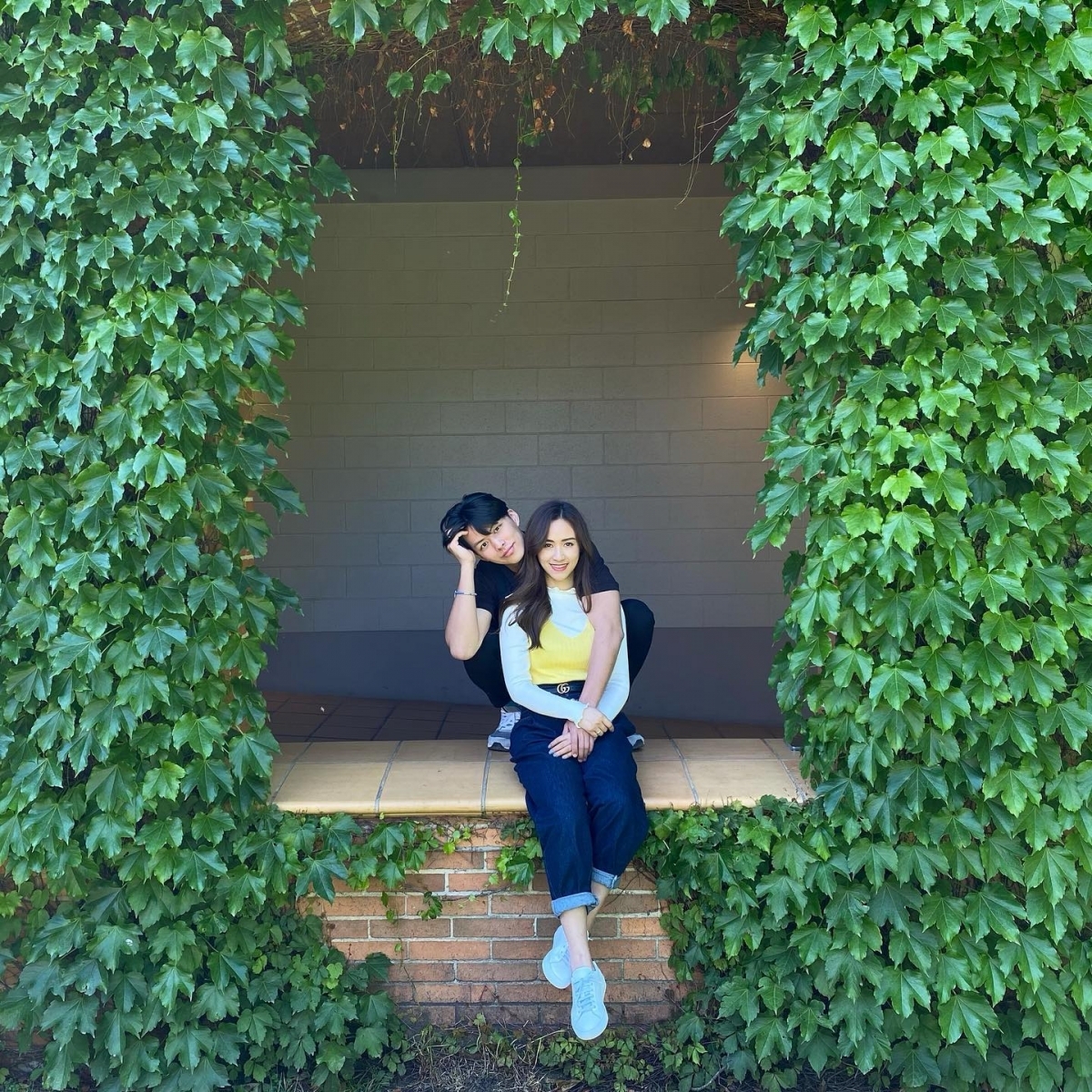 Sandy宣布結婚，曝光未婚夫照片