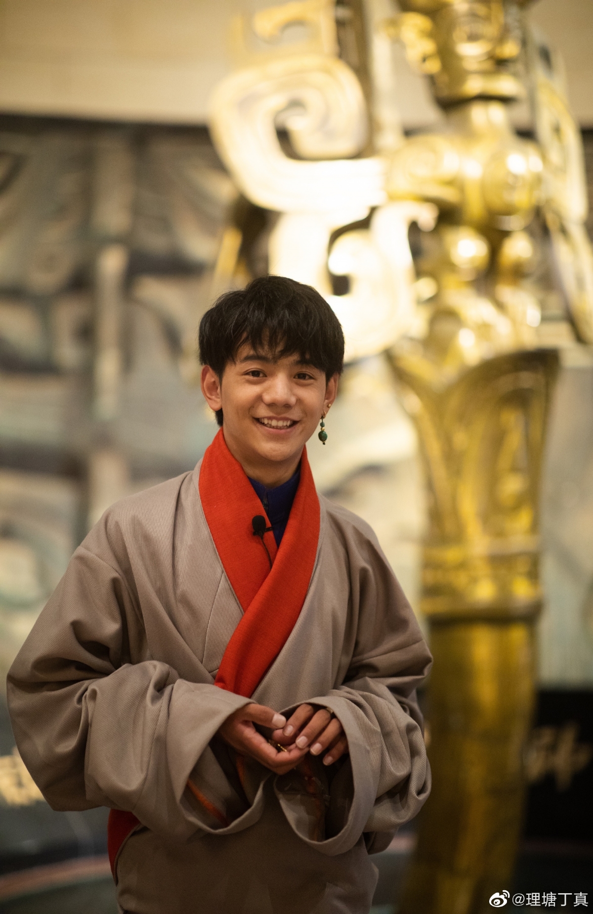 丁真有純真系美少男氛圍