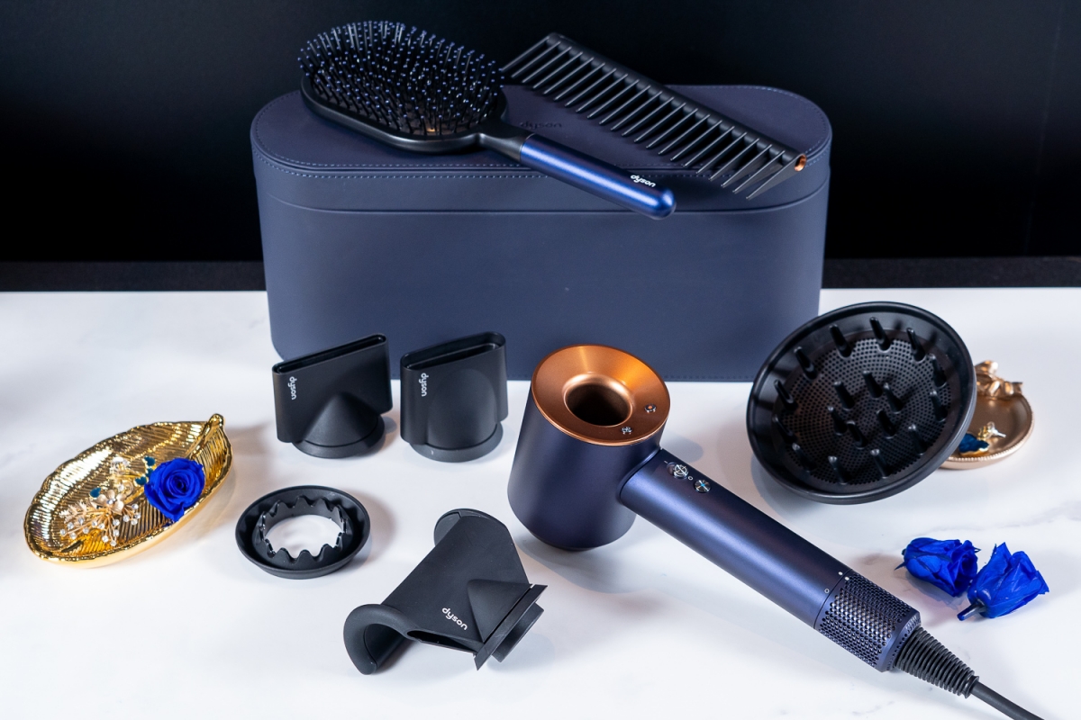 Dyson Supersonic™吹風機普魯士藍冬日限定版