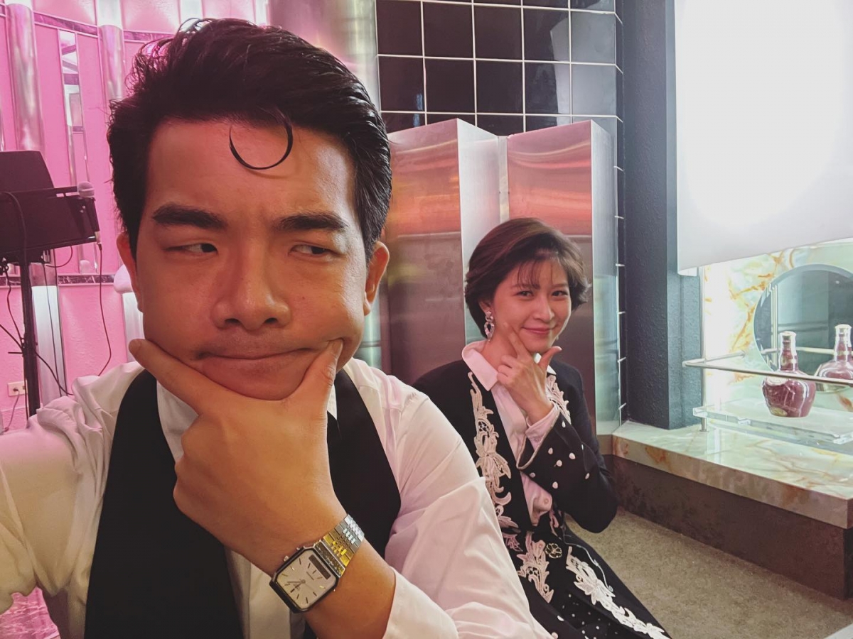 小豪與雅雅可愛自拍