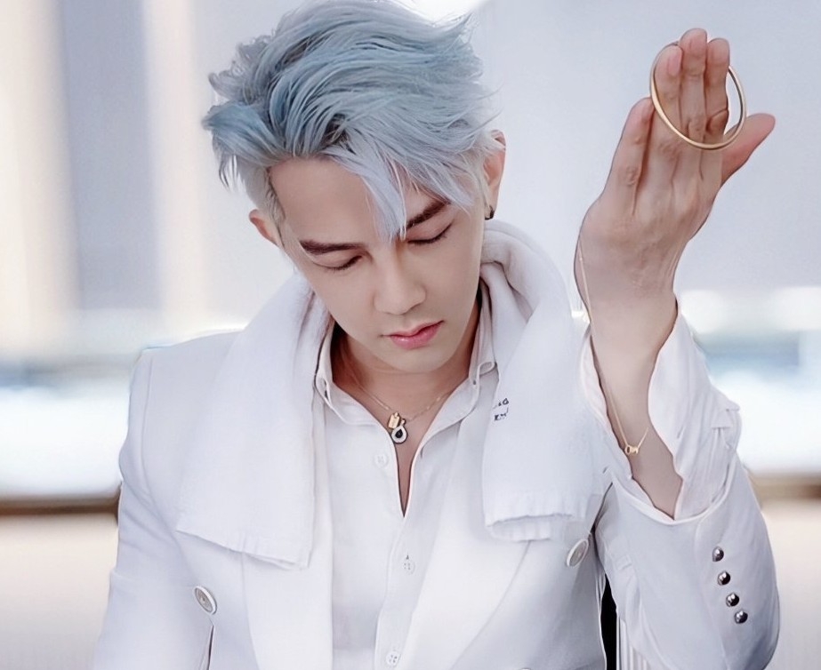 汪東城假睡賣貨太奇葩