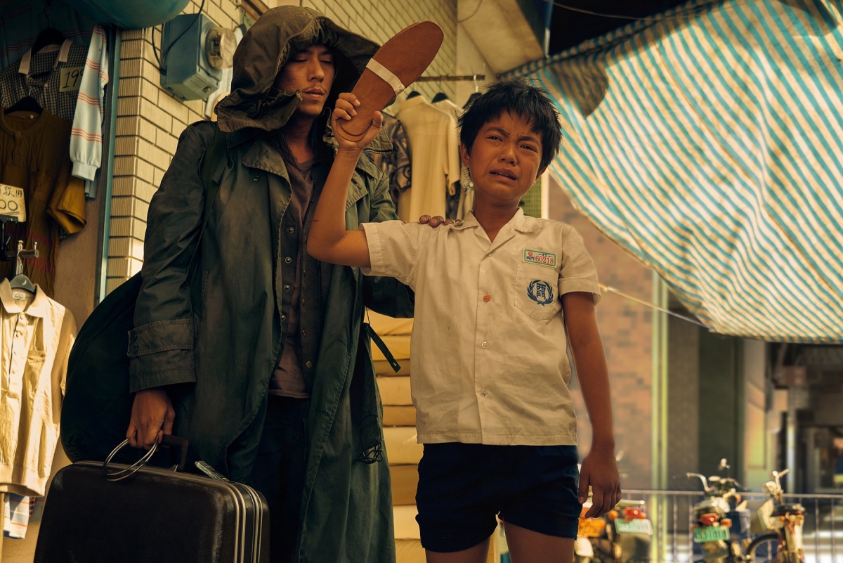 FB@MagicianOnTheSkywalk