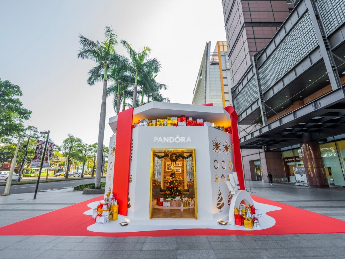 12/15(三)-12/26(日) 台中新光三越水舞廣場