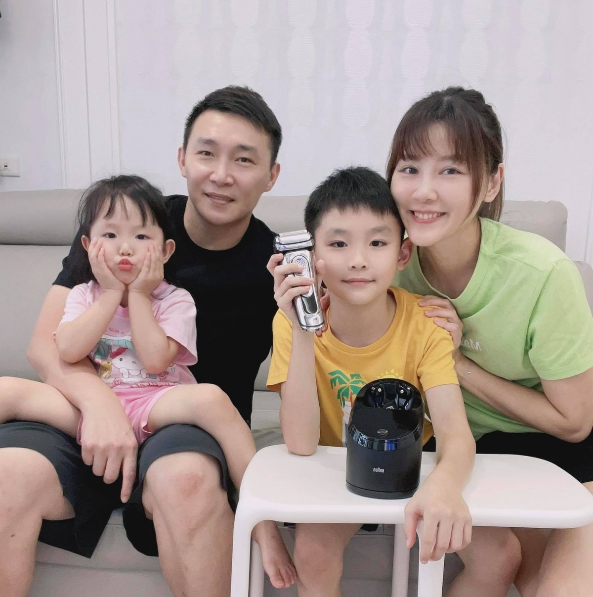 嚴立婷與張智峰已經結婚11年