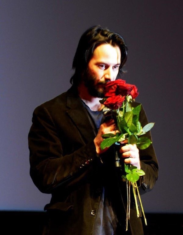 基努李維拿鮮花