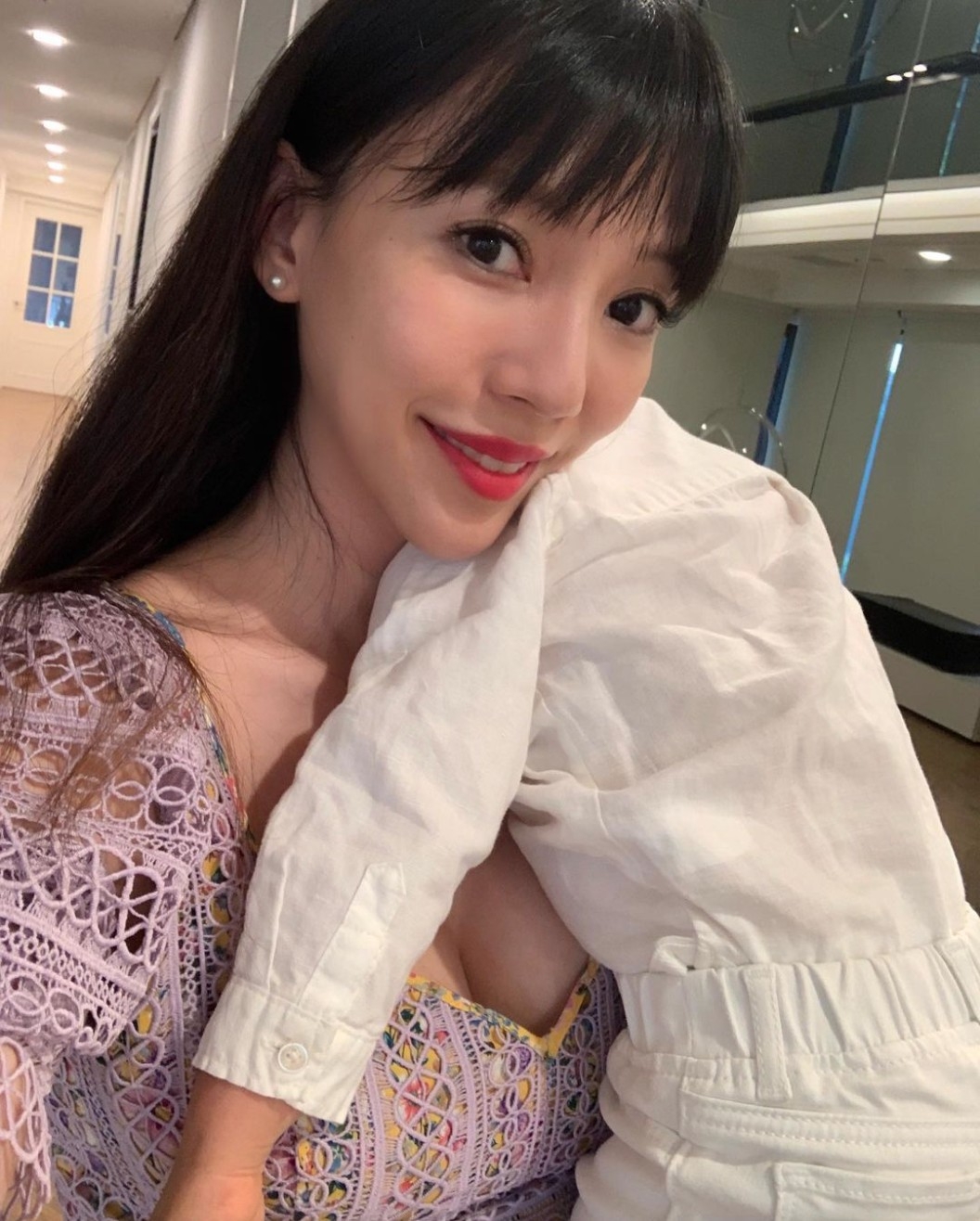 李靚蕾離婚後寫下長文大爆王力宏私德不佳,所以希望離婚之後小孩可以維持生活品質,但並沒有要求王家給出鉅額贍養費。