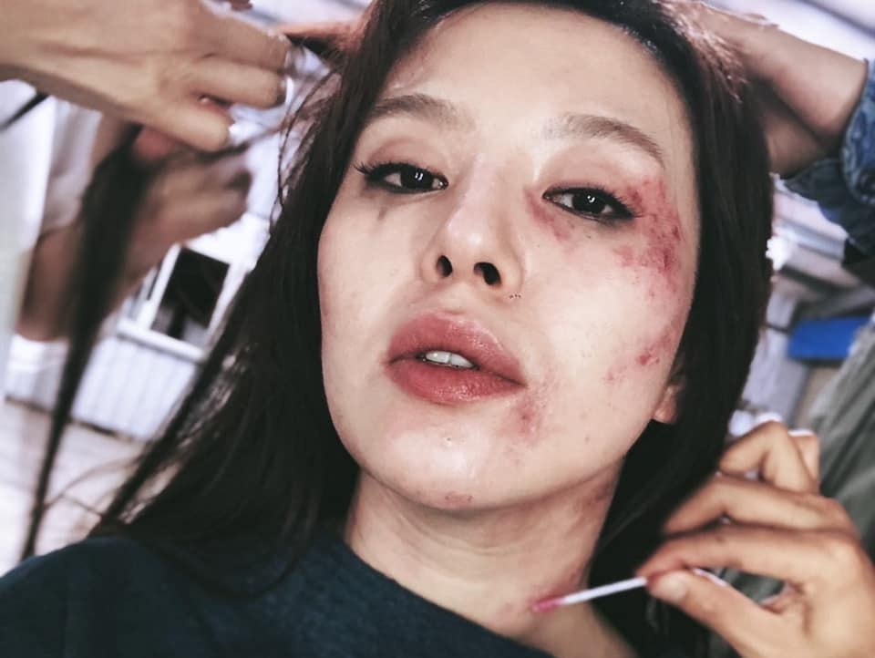 言言秀出花子的特殊傷妝