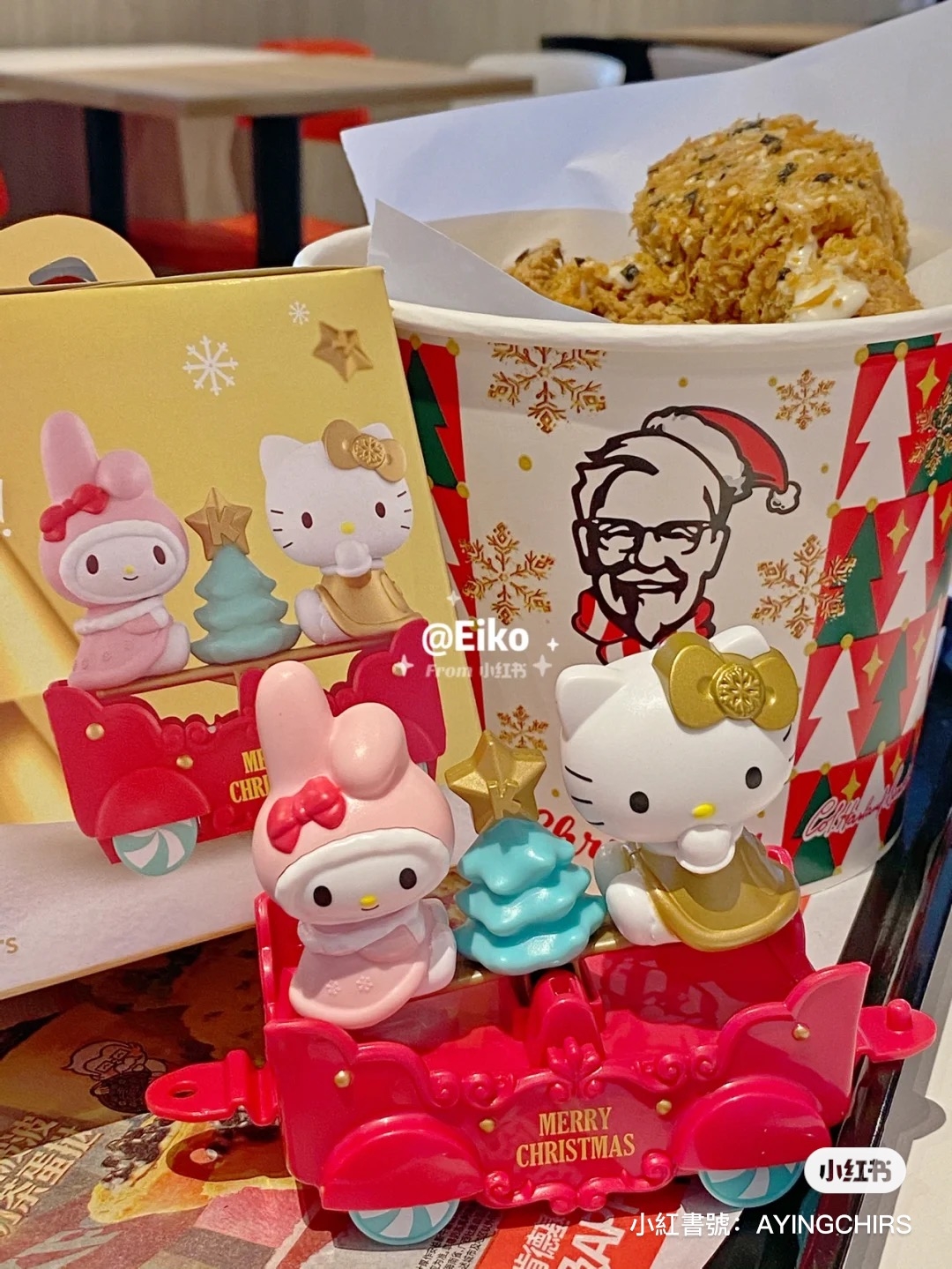 火車中段有Kitty與美樂蒂姊妹倆