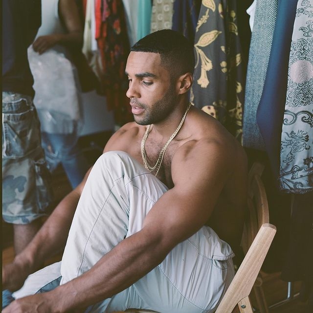 艾菲是由Lucien Leon Laviscount飾演