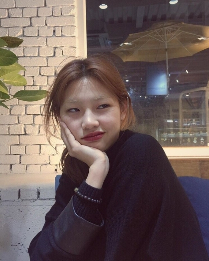 鄭好娟魷魚遊戲之前，模特兒時期的樣貌