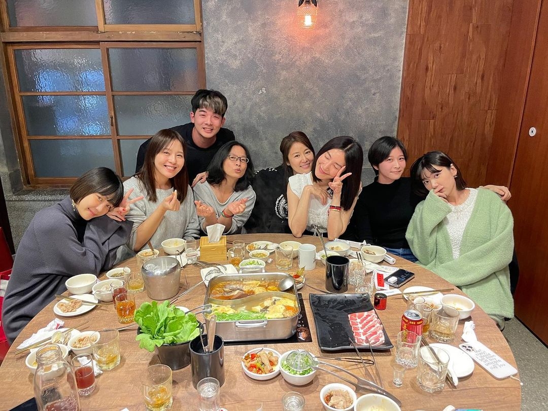 眾人曾在林森北路上的餐廳聚餐