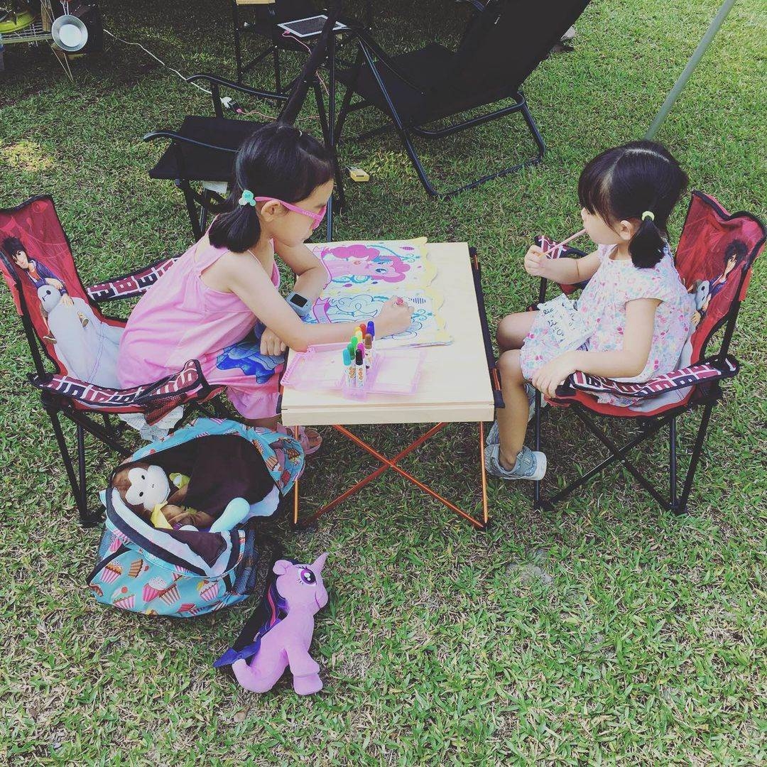 柯以柔單身後獨自扶養著小孩