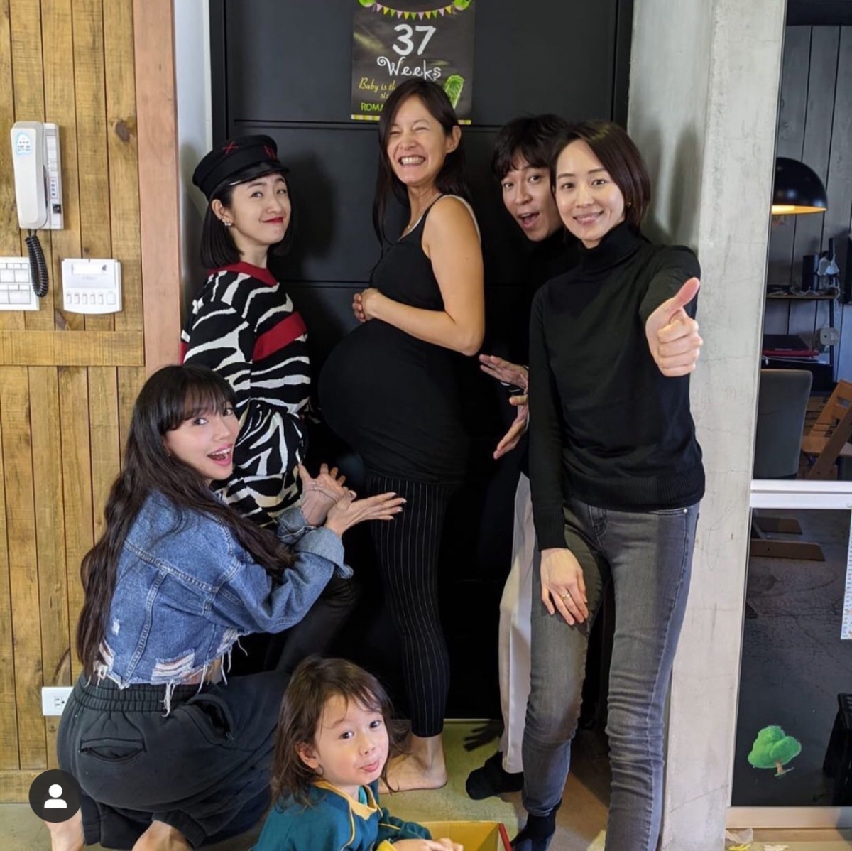 林依晨、青峰都是李靚蕾好友