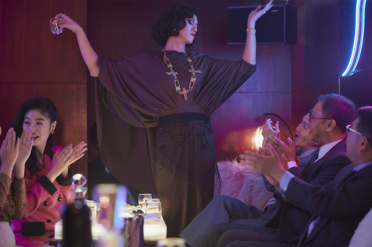 吳慷仁所飾演的媽媽桑「寶寶」