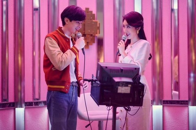 張軒睿在劇中飾演「王愛蓮」郭雪芙的大學同學「何予恩」,對楊謹華有些愛慕。