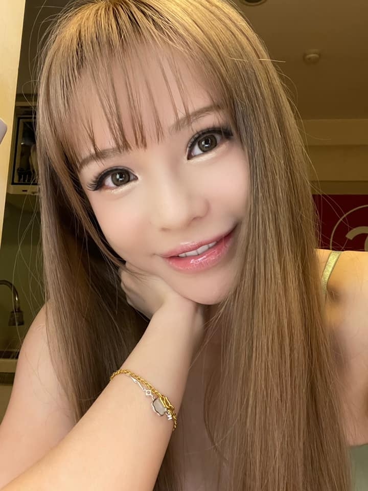 斯亞畫11年前《黑澀會》糖果妝容