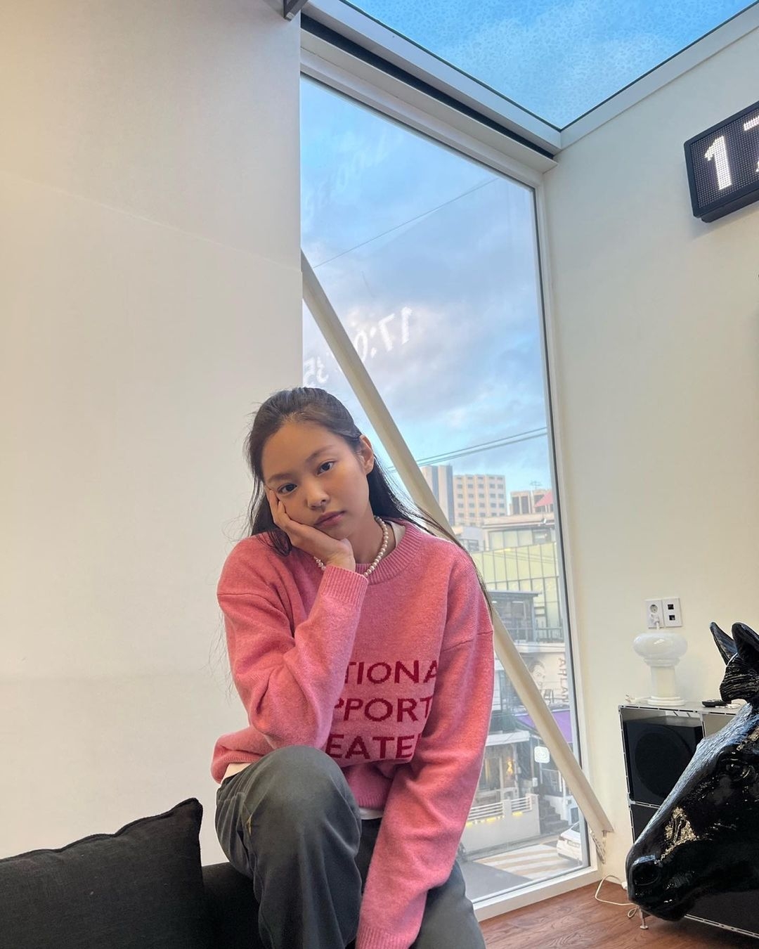 IG @ jennierubyjane