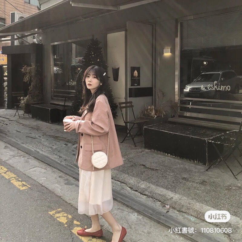 搭配一些五金來改造,也可以變成外出型小包包
