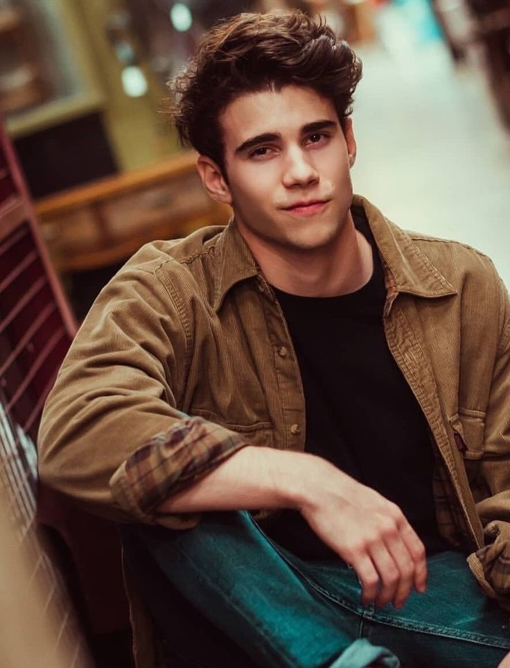 Julio Peña邪魅一笑勾人