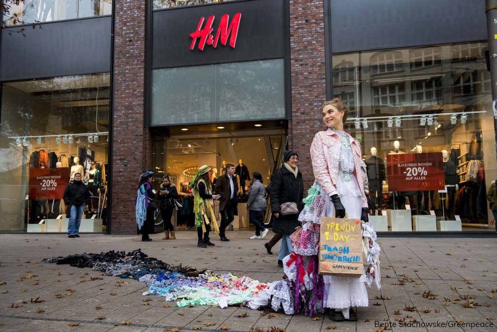 快時尚(Fast Fashion)造成很多環境問題。