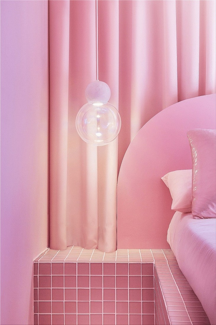 超夢幻粉紅公寓一隅