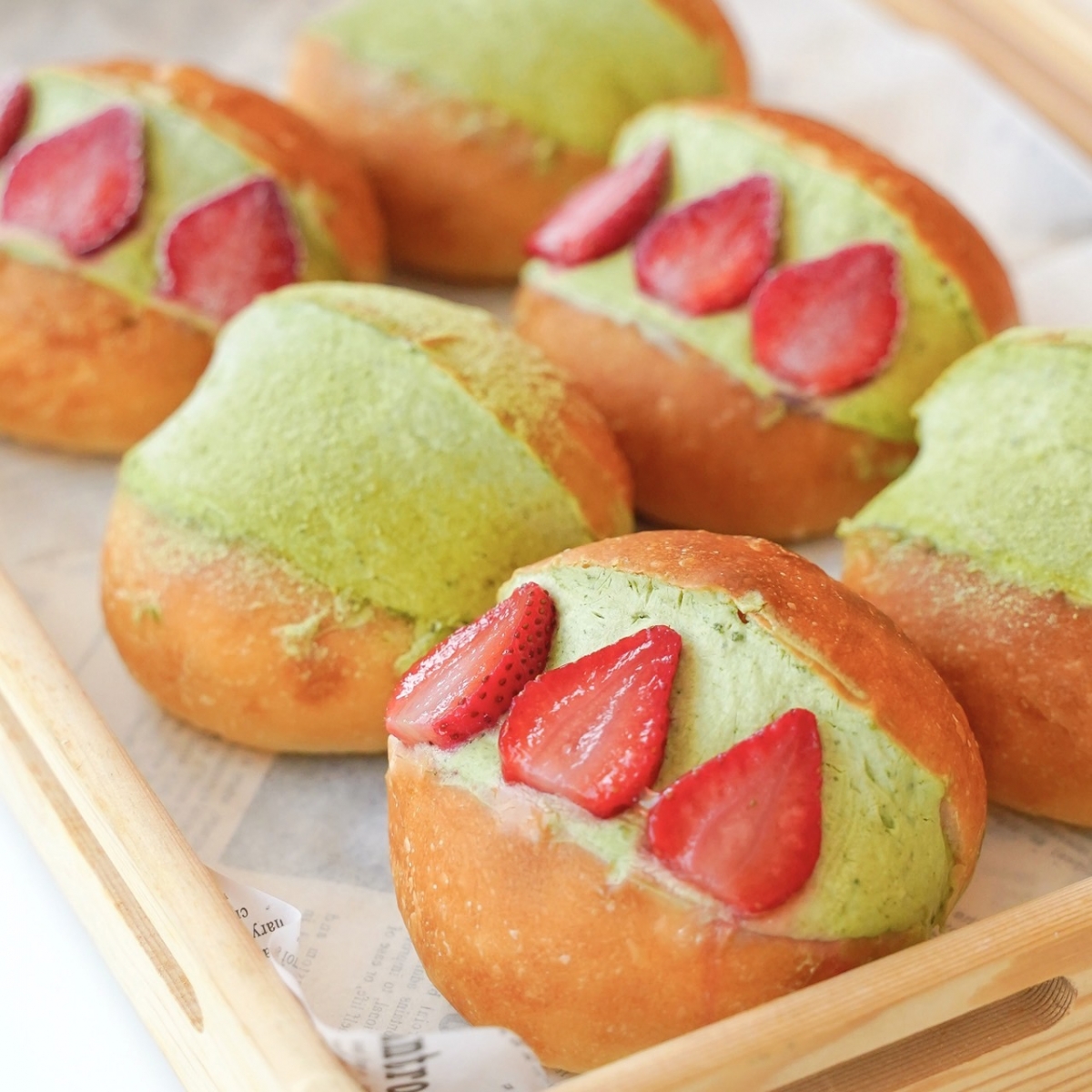 辻利茶舗草莓雙餡生乳包