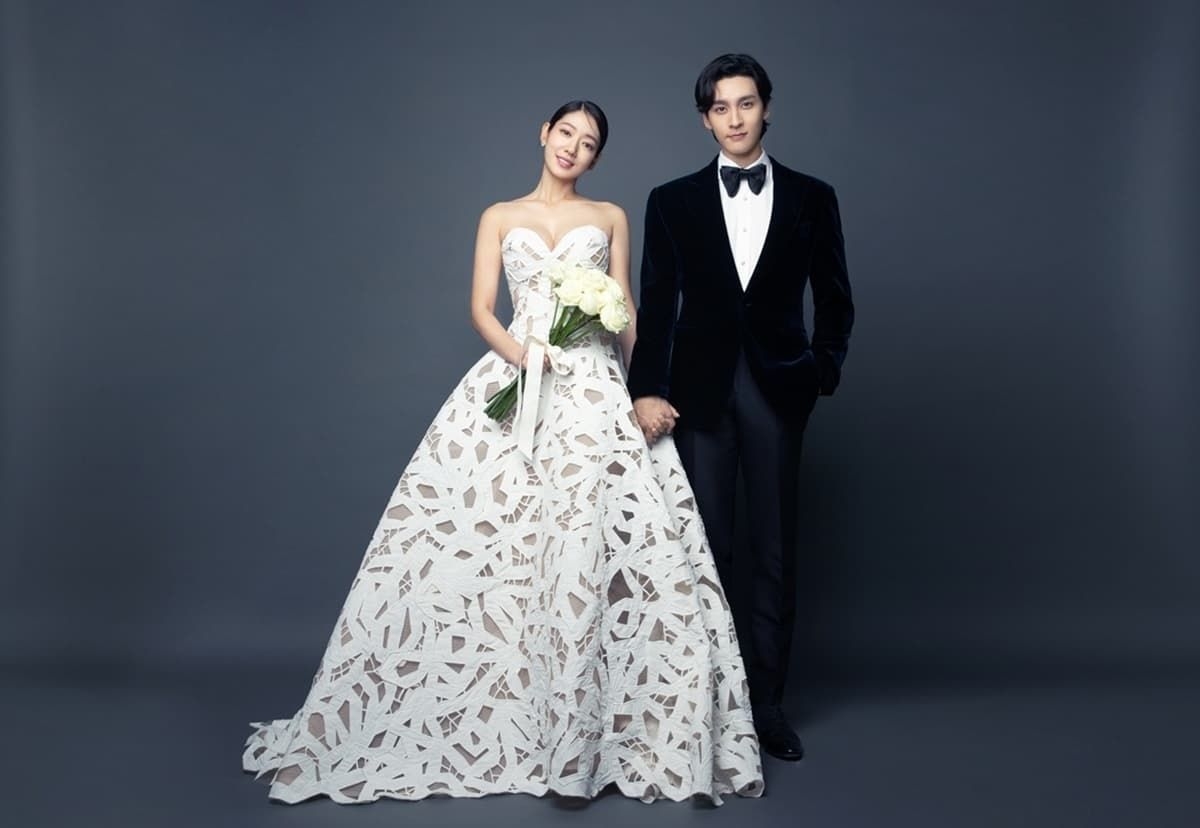 兩人多張絕美婚紗照,夢幻羨煞眾人