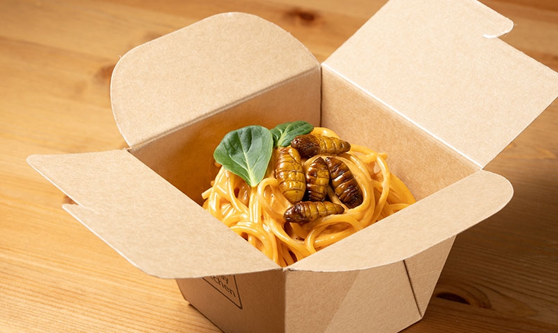 「山梨特選蠶蛾」濃厚番茄奶醬義大利麵。