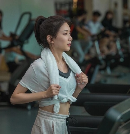 電視劇《三十而已》劇照。