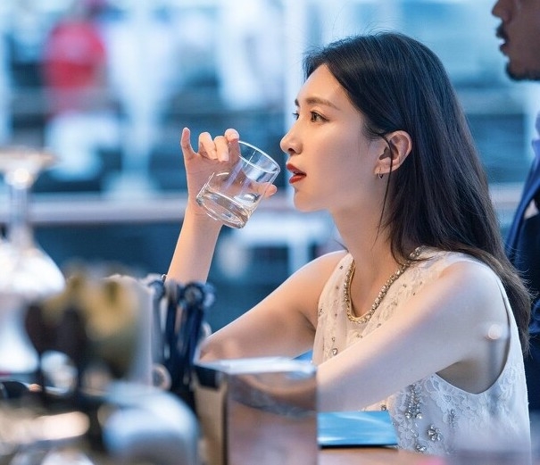 電視劇《三十而已》劇照。