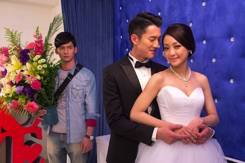 不少網友也笑回吳慷仁與謝欣穎這次是「再續前緣」，只不過男方睽違多年成為了「寶寶媽媽桑」。