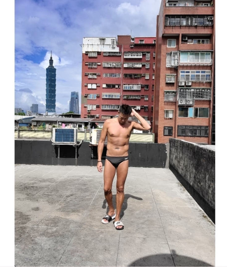 加賀美智久是高挑熟男