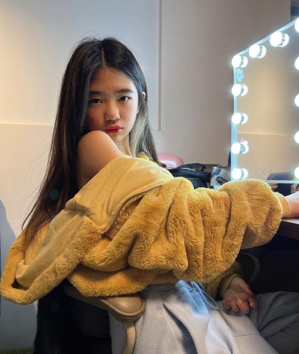 吳速玲透露Grace迷上化妝