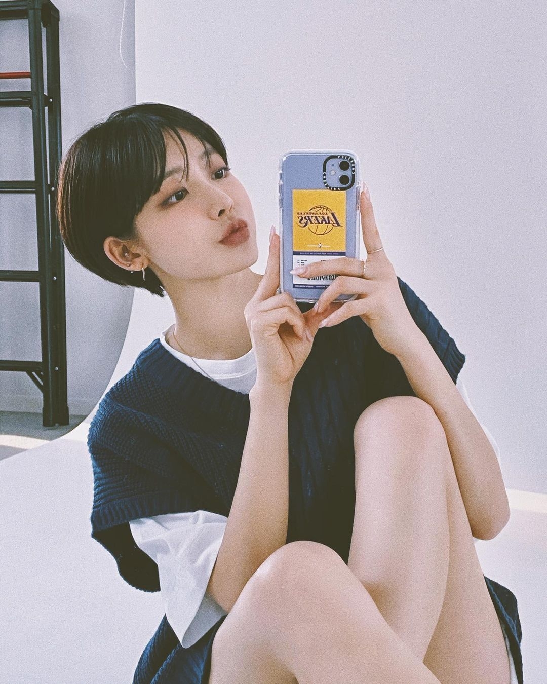 精靈極短髮有減齡、小臉的效果。