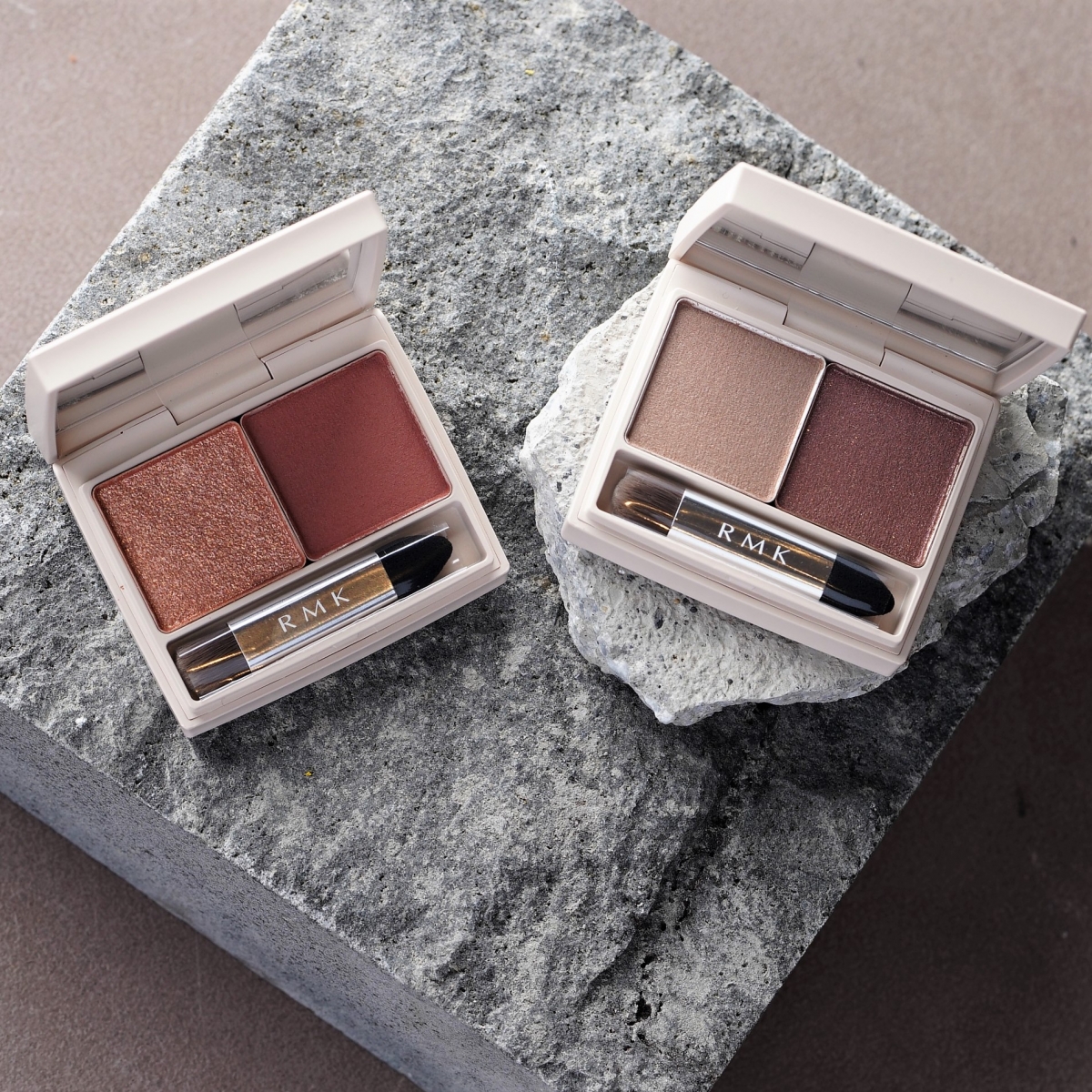 RMK 春焰雙色眼采，3.5g/NT$1,400(全2款)