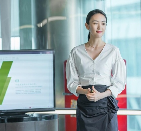 電視劇《三十而已》劇照。